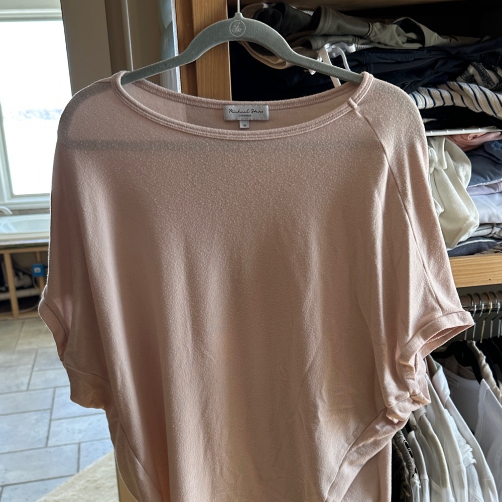 Michael Stars Light Pink Short Sleeve Top runs large - SUPER SOFT FABRIC